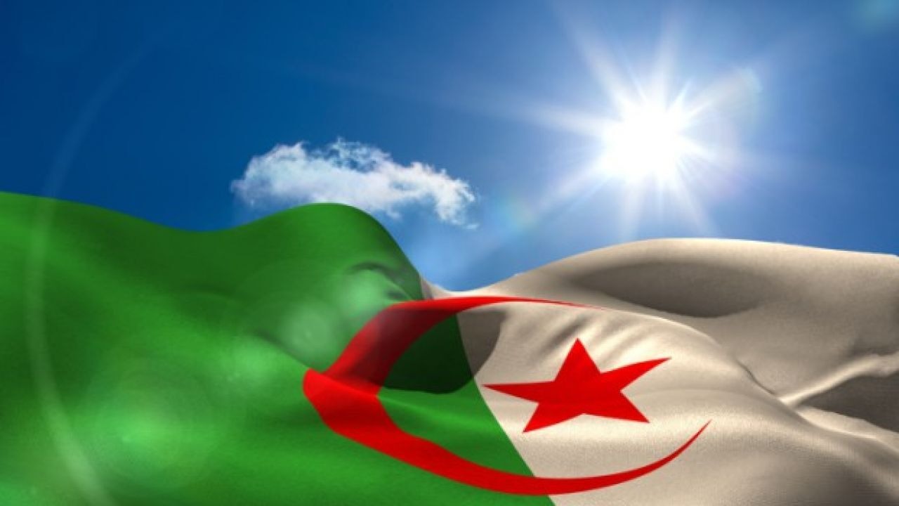 موضوع حول عيد الاستقلال الجزائري
